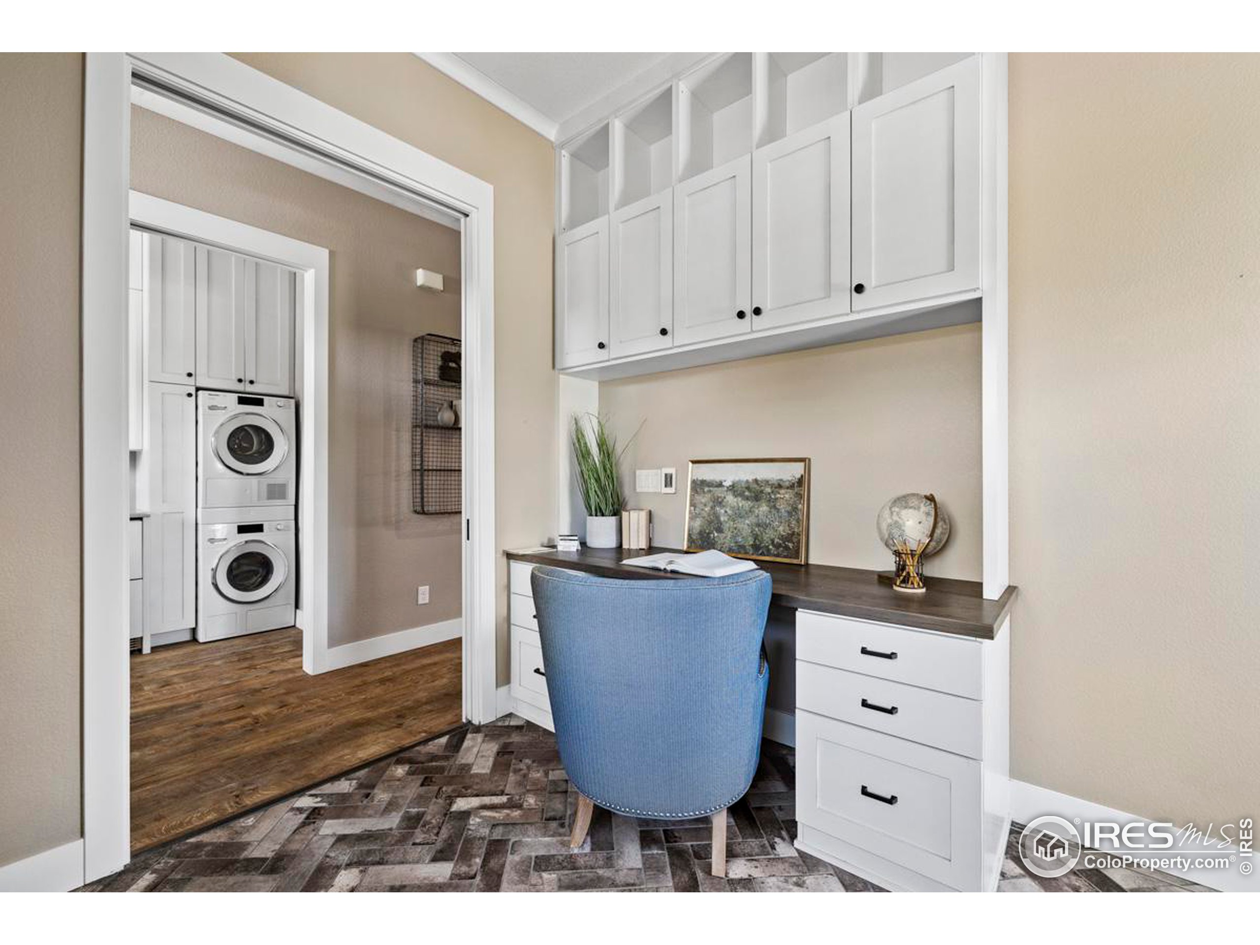 709 Harts Gardens Ln