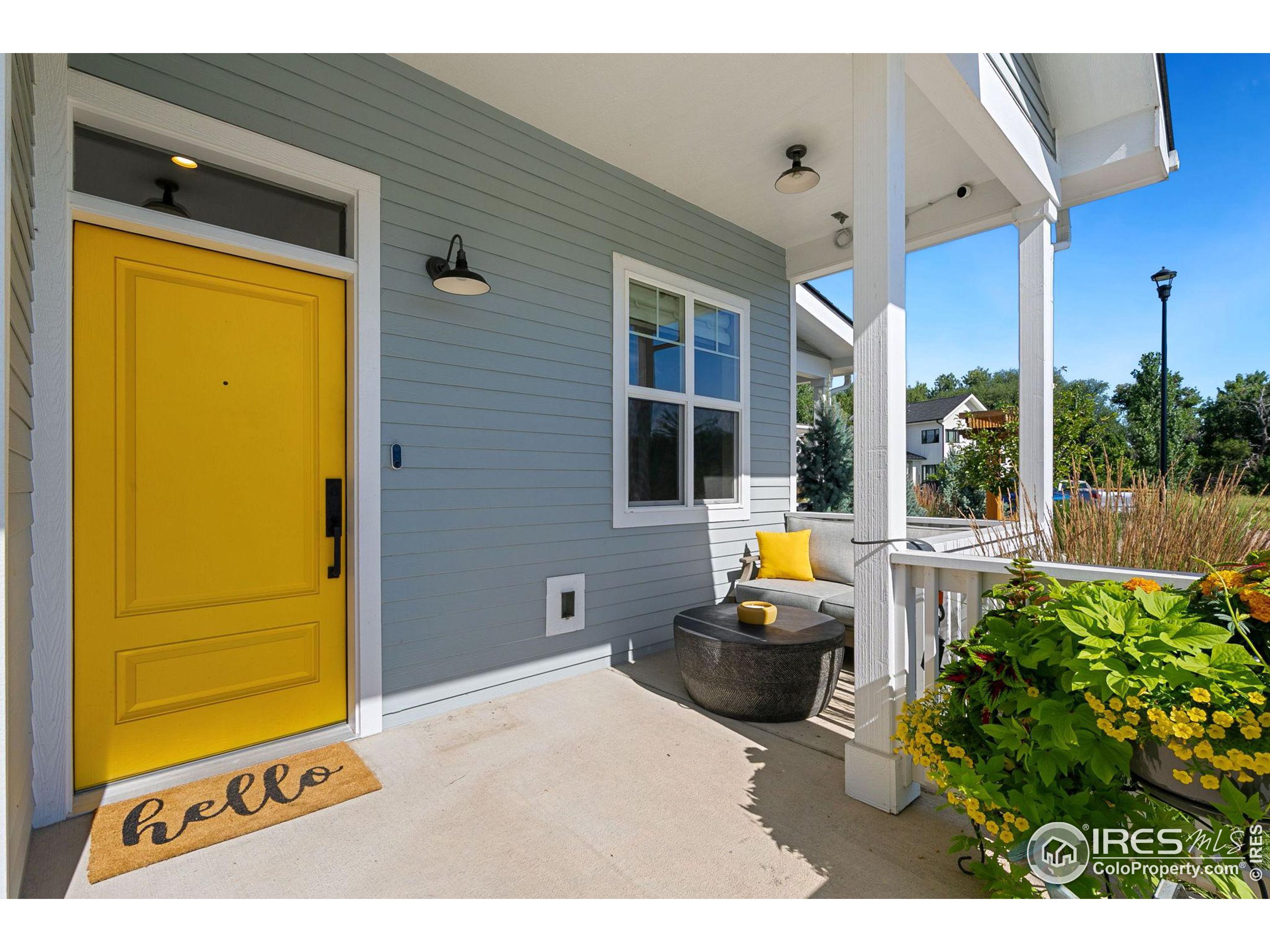 709 Harts Gardens Ln