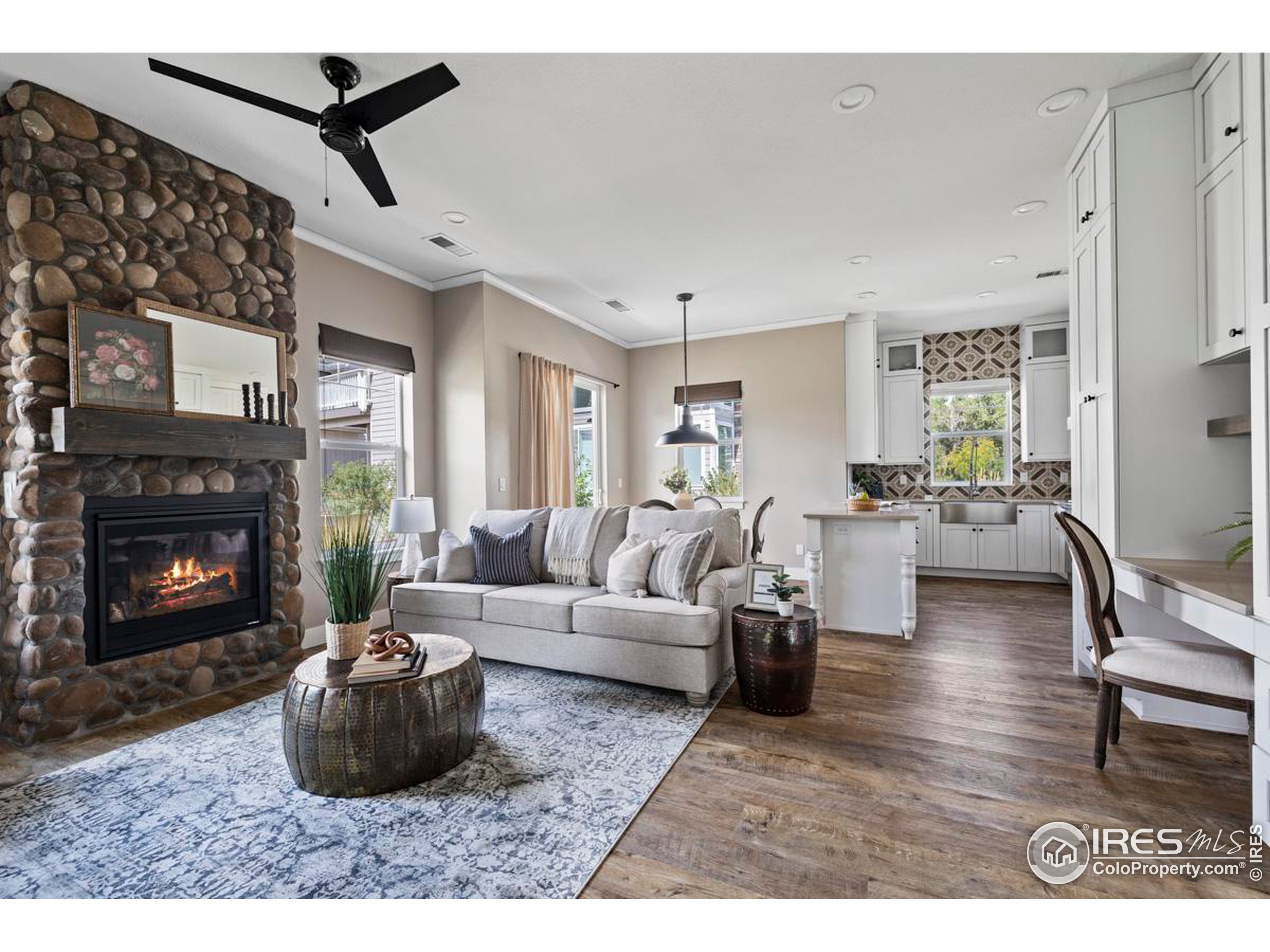 709 Harts Gardens Ln