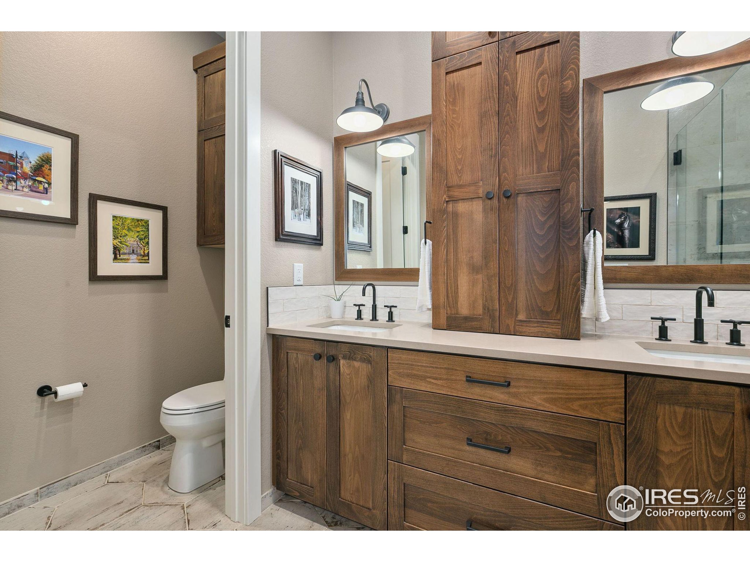 709 Harts Gardens Ln