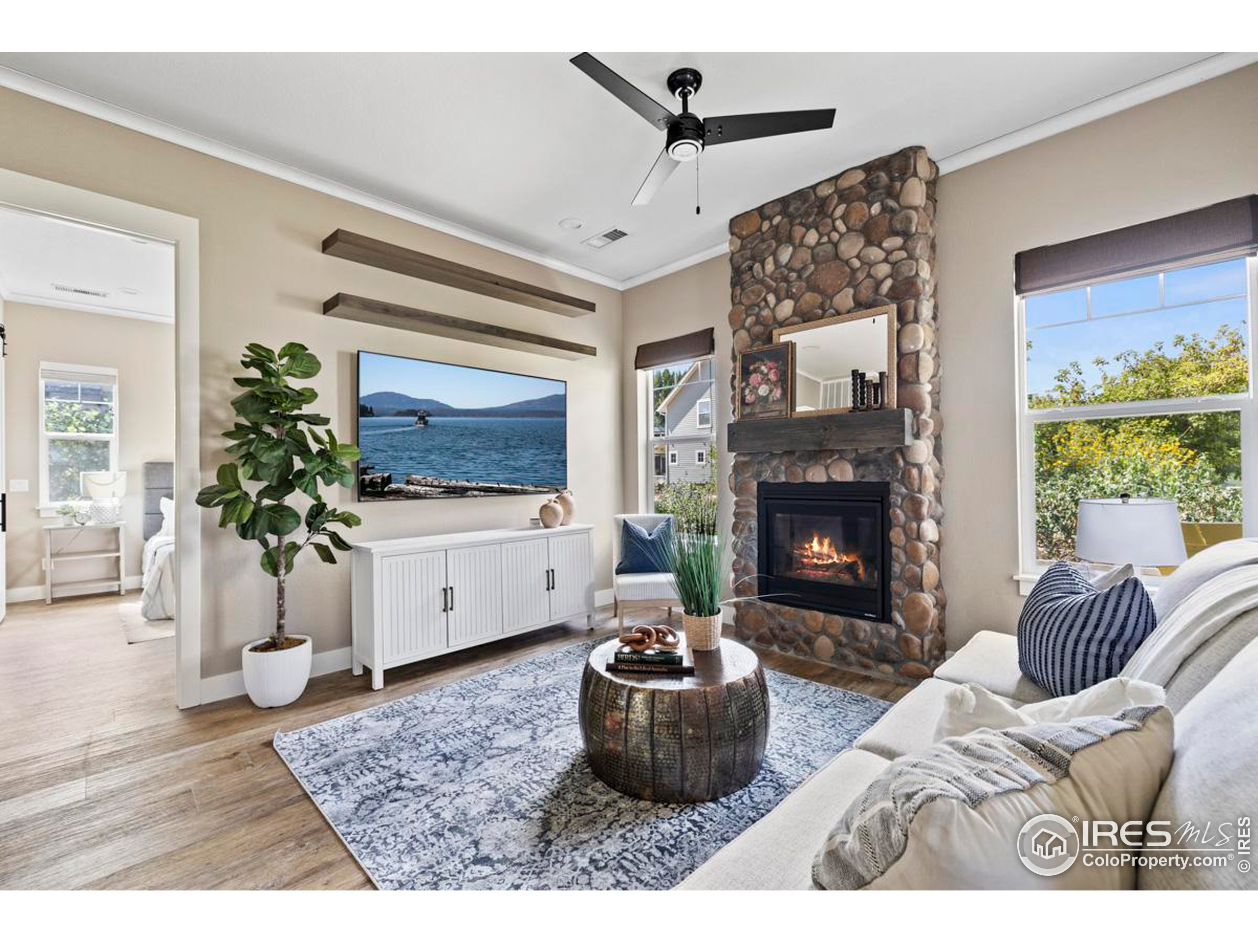 709 Harts Gardens Ln