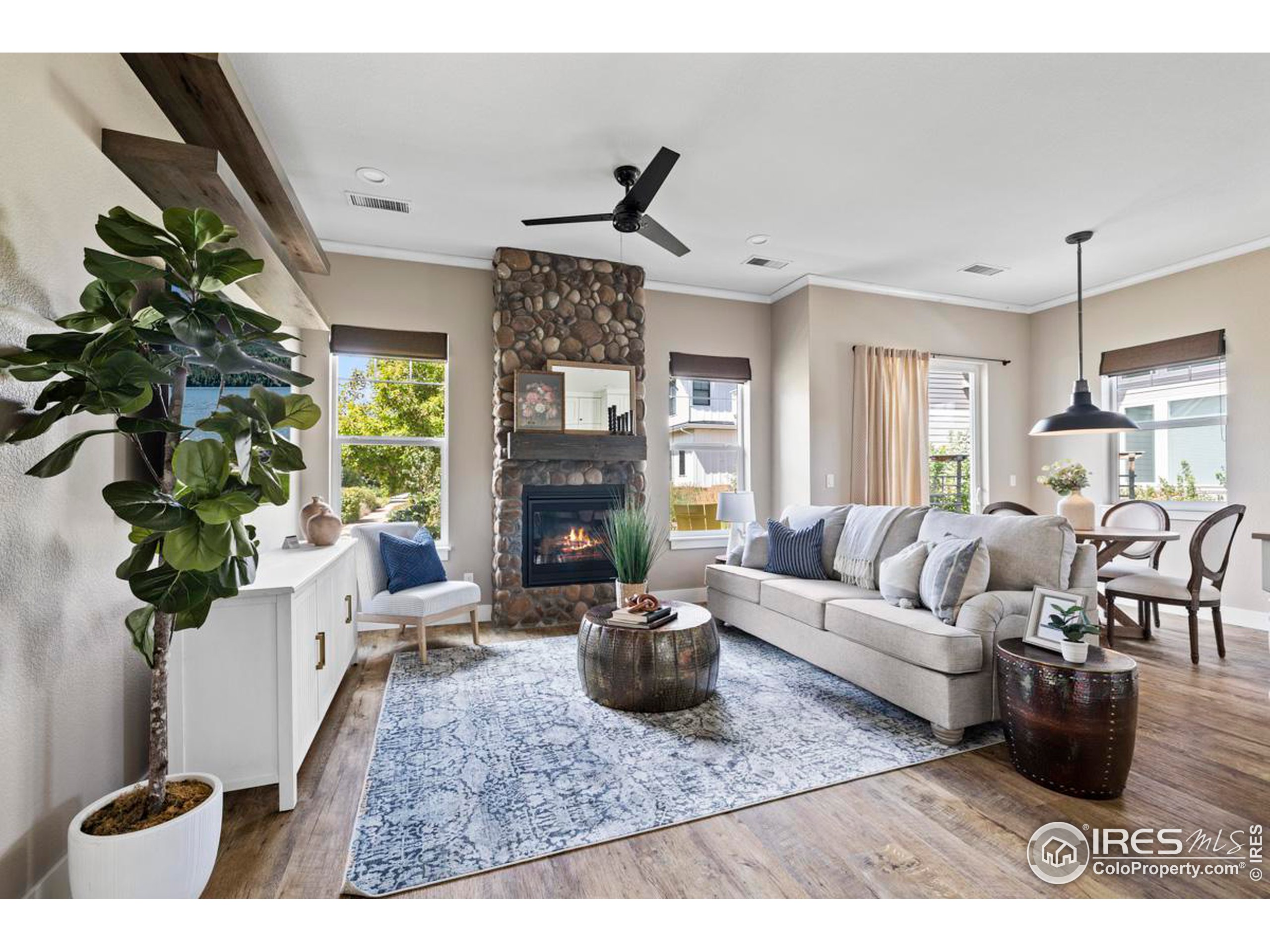 709 Harts Gardens Ln