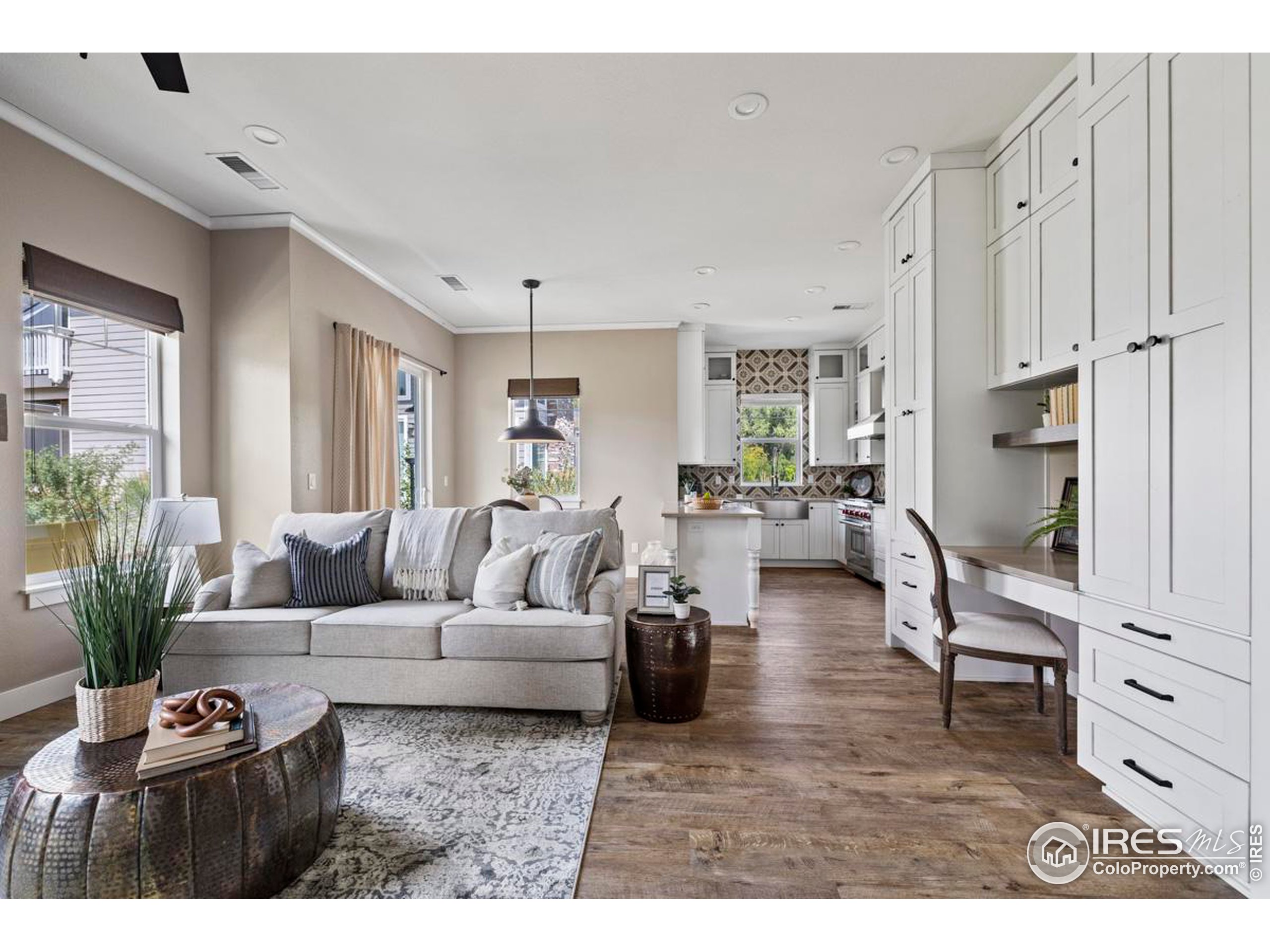 709 Harts Gardens Ln