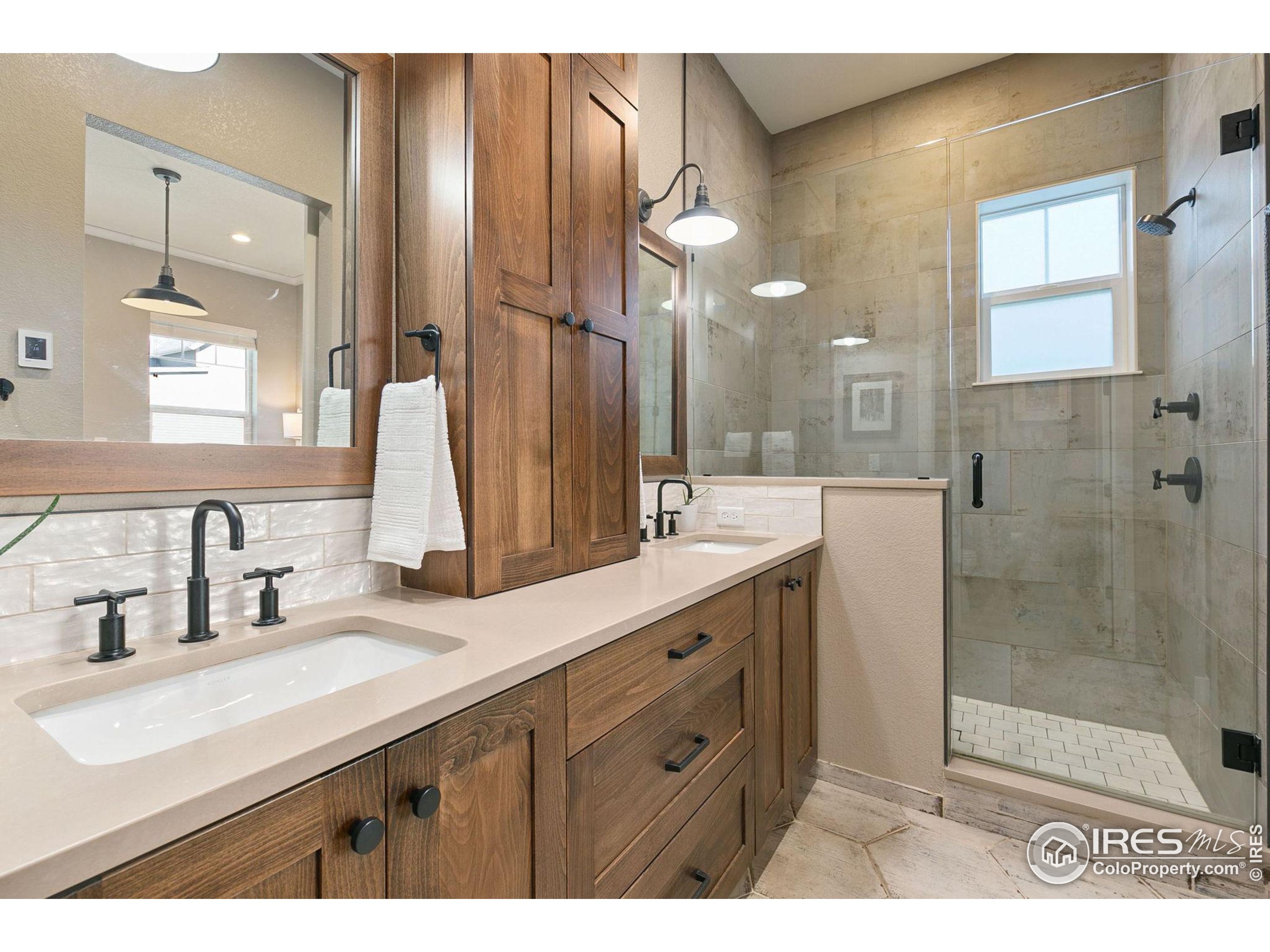 709 Harts Gardens Ln