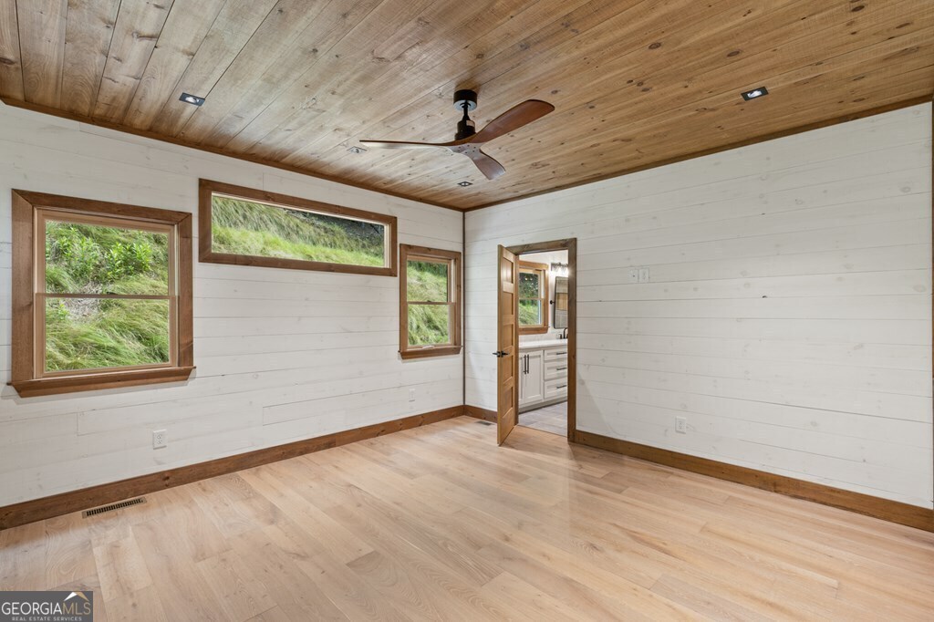 LOT 20 Blue Ridge Escape # 20