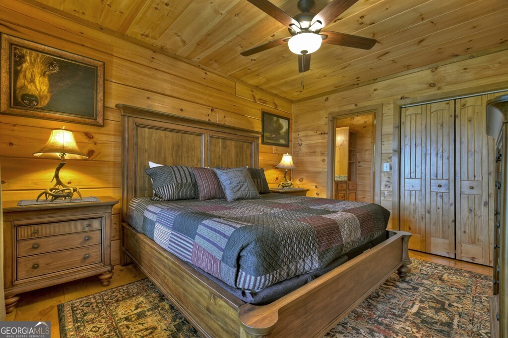 783 Moreland Drive N