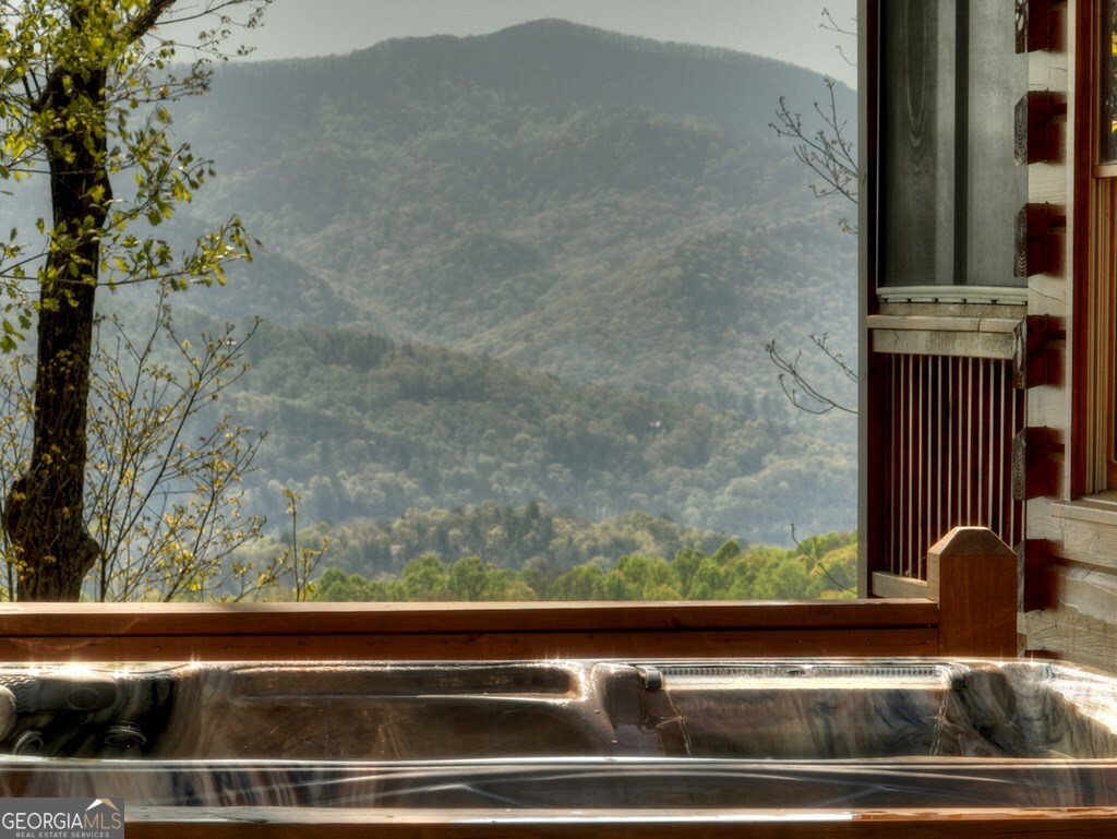 783 Moreland Drive N