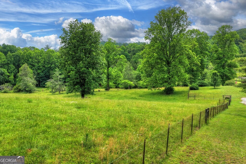 20.11 AC Mountain View Road
