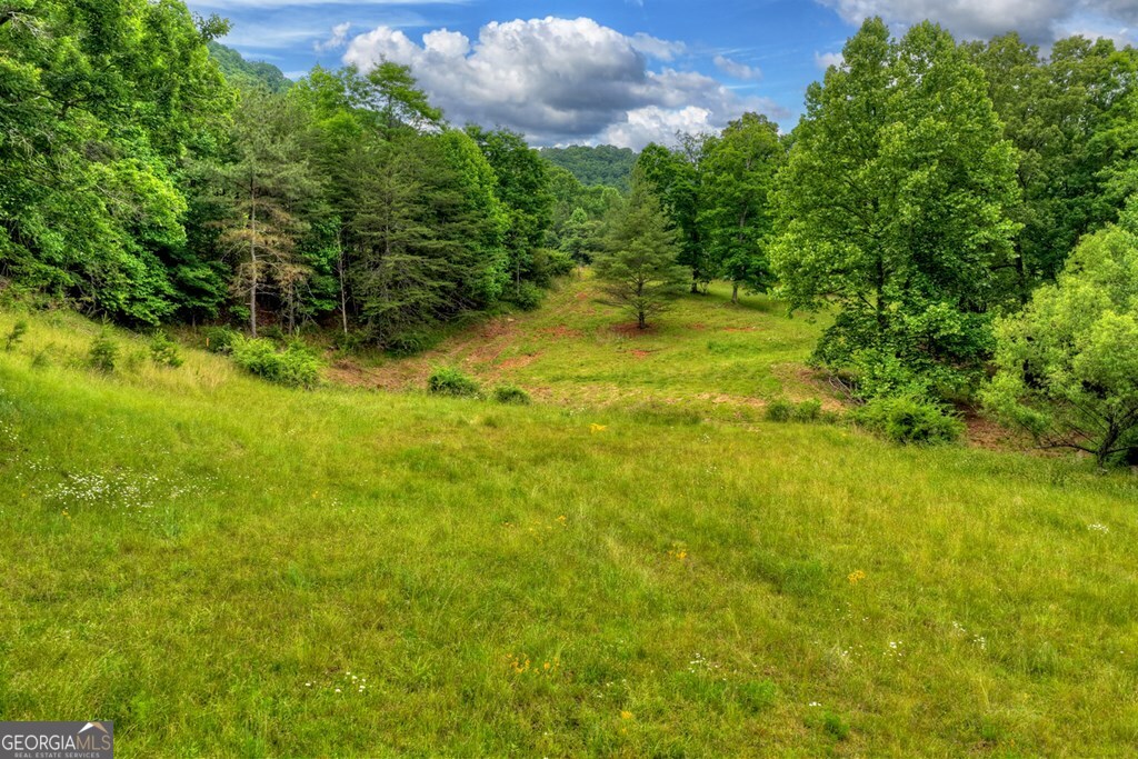 20.11 AC Mountain View Road