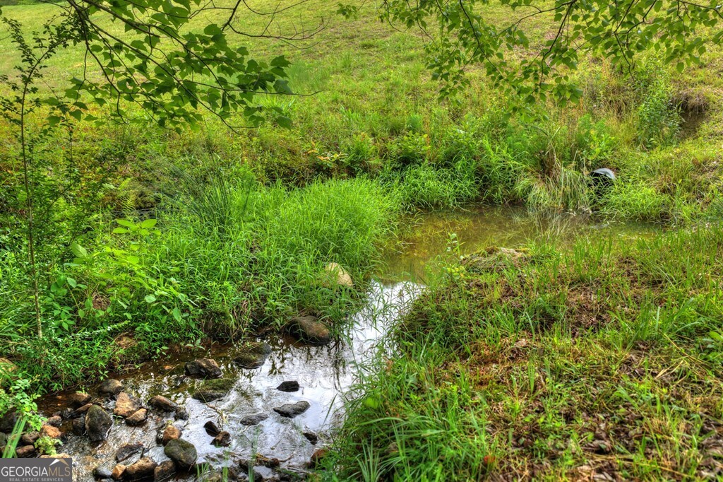 20.11 AC Mountain View Road