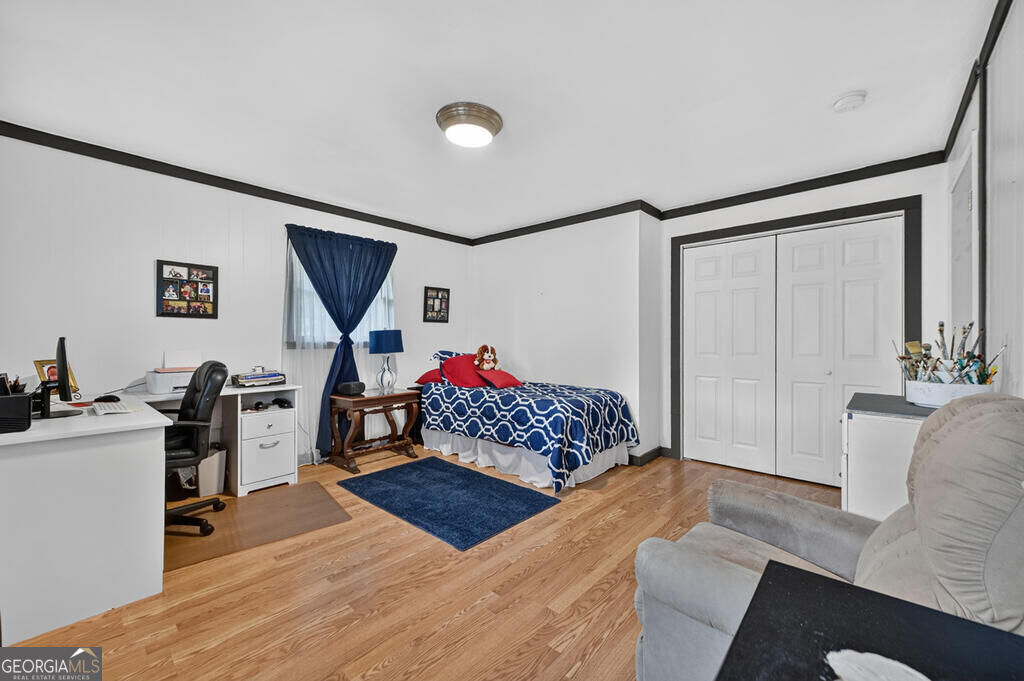 35 E Thomas Road