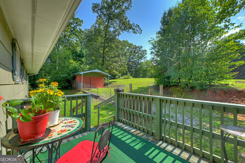 35 E Thomas Road