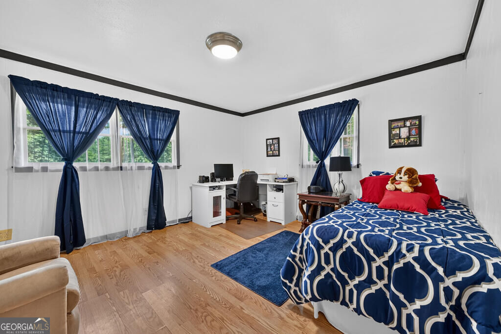 35 E Thomas Road