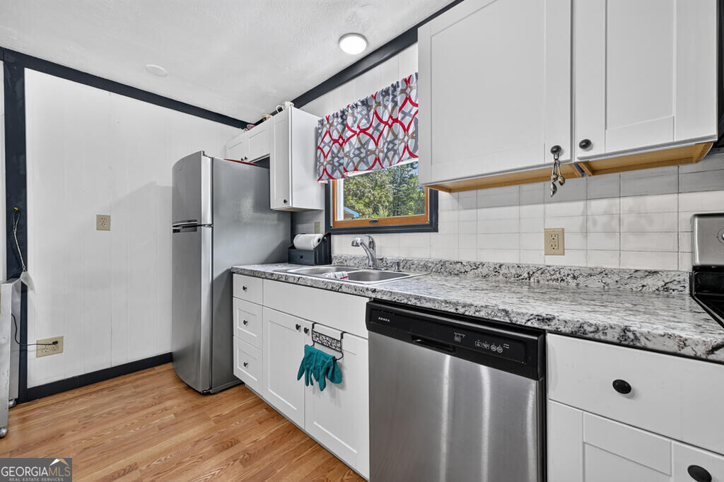 35 E Thomas Road