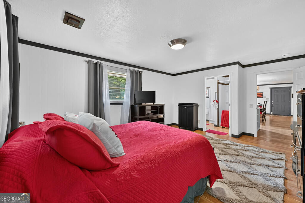35 E Thomas Road