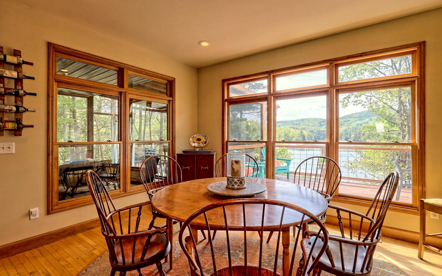 23 Emerald Point