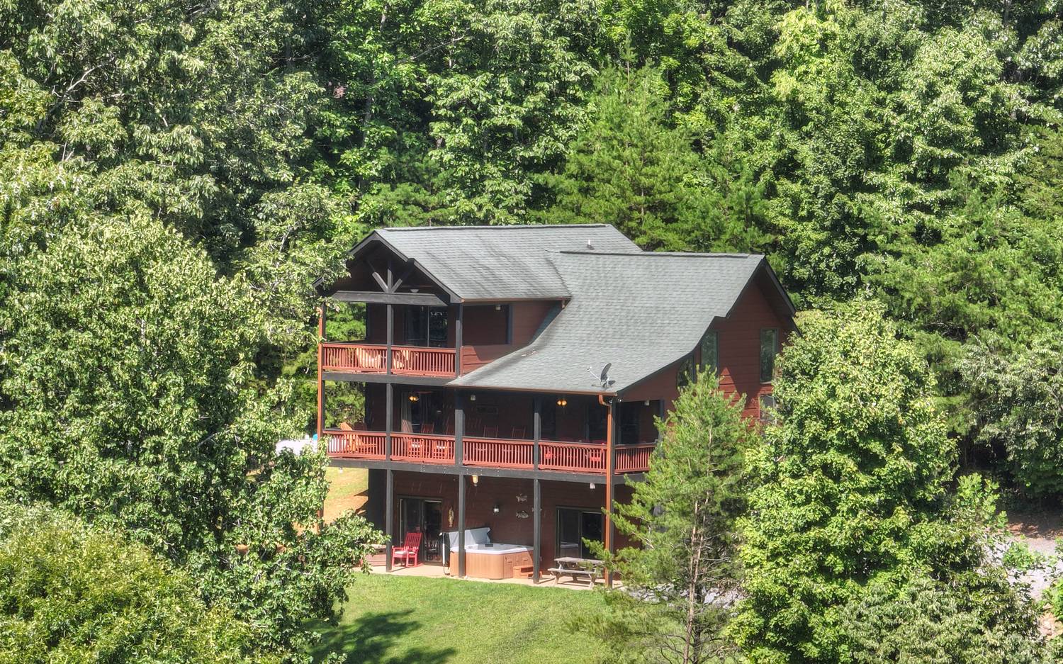 221 Deerfield Lane
