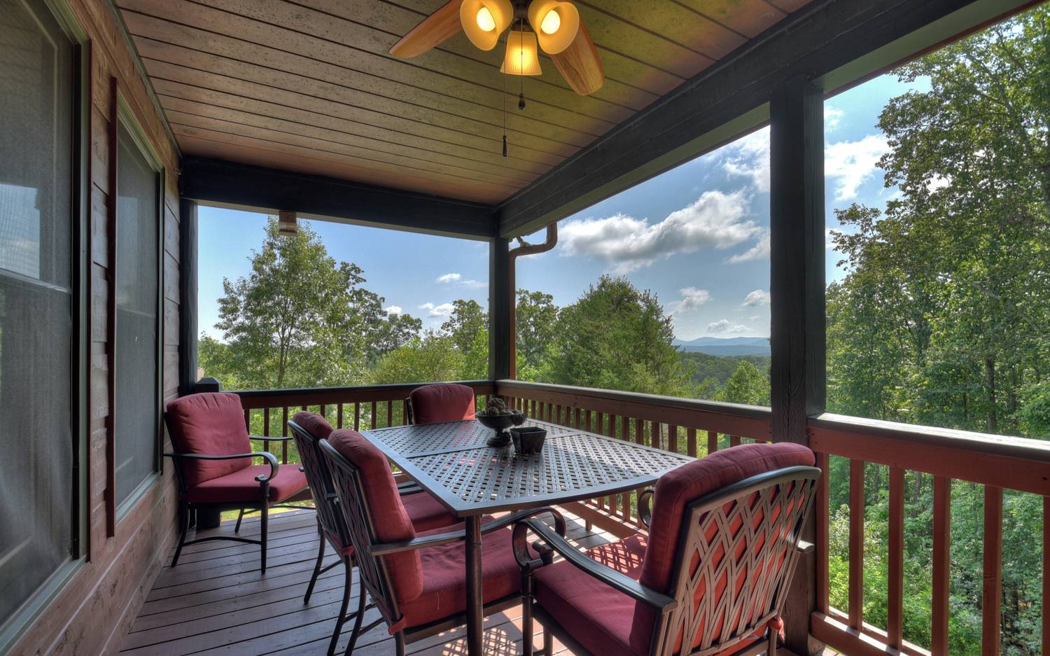 221 Deerfield Lane