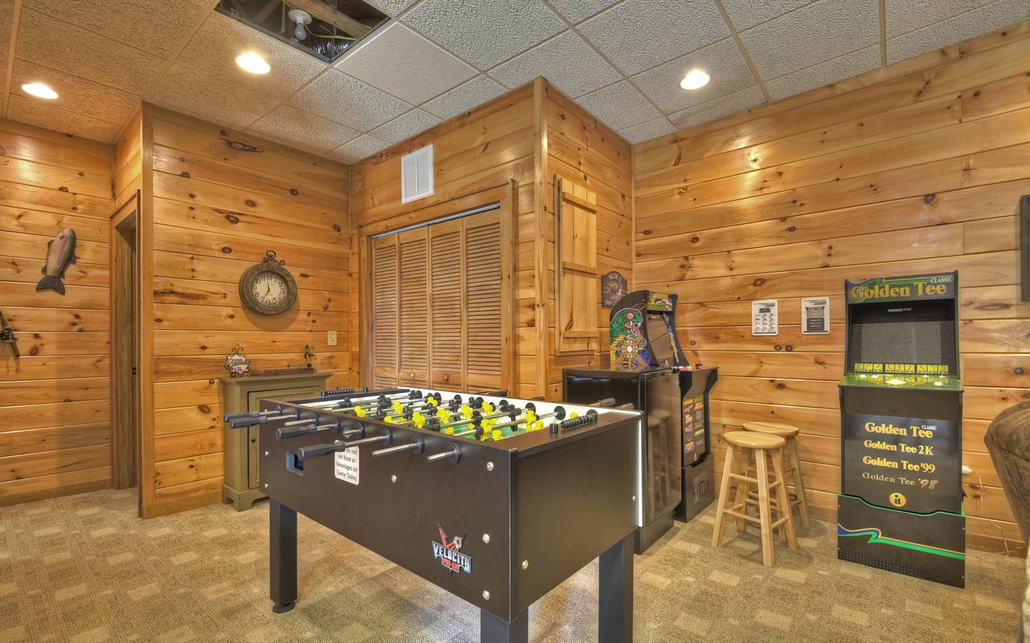 221 Deerfield Lane