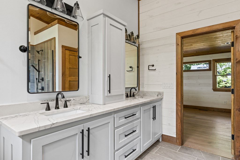 Lot 20 Blue Ridge Escape