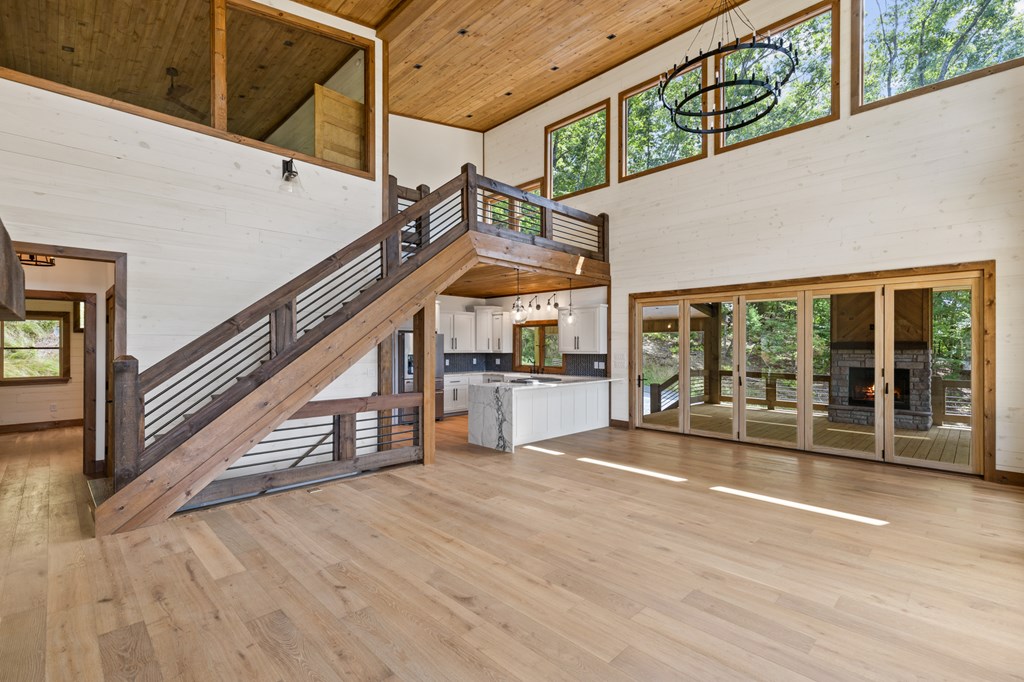 Lot 20 Blue Ridge Escape