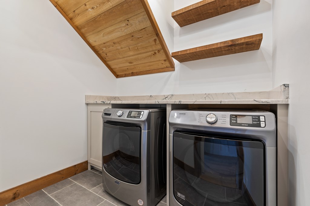 Lot 20 Blue Ridge Escape