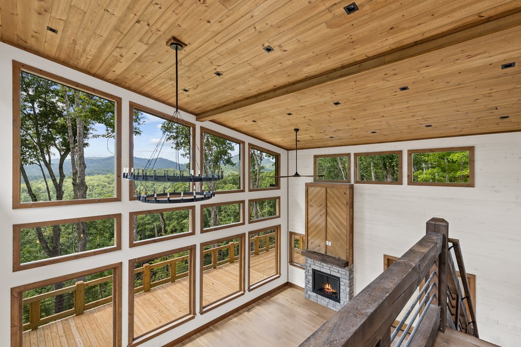 Lot 20 Blue Ridge Escape