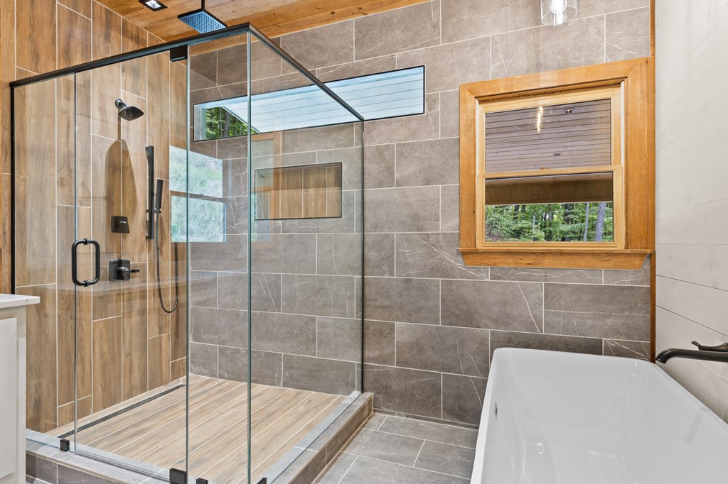 Lot 20 Blue Ridge Escape