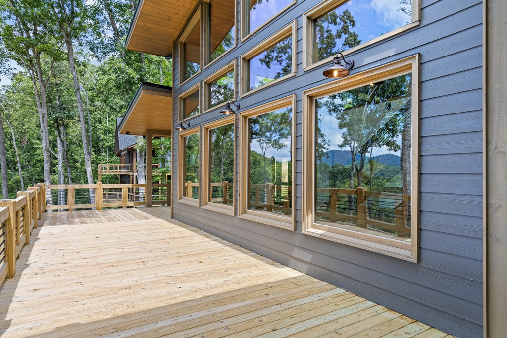 Lot 20 Blue Ridge Escape