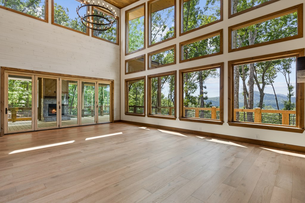 Lot 20 Blue Ridge Escape