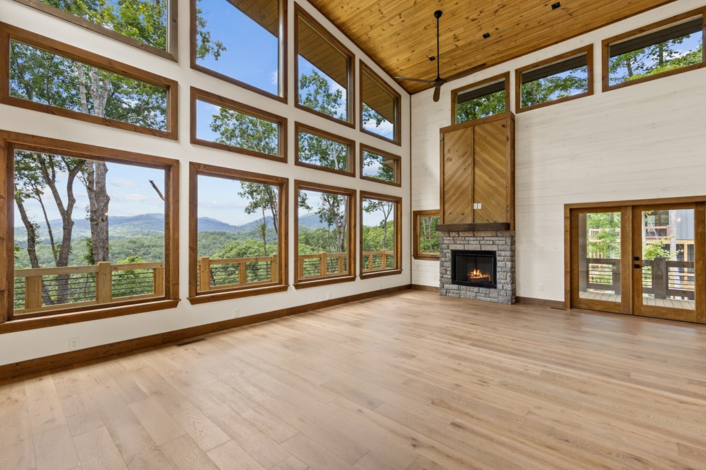 Lot 20 Blue Ridge Escape