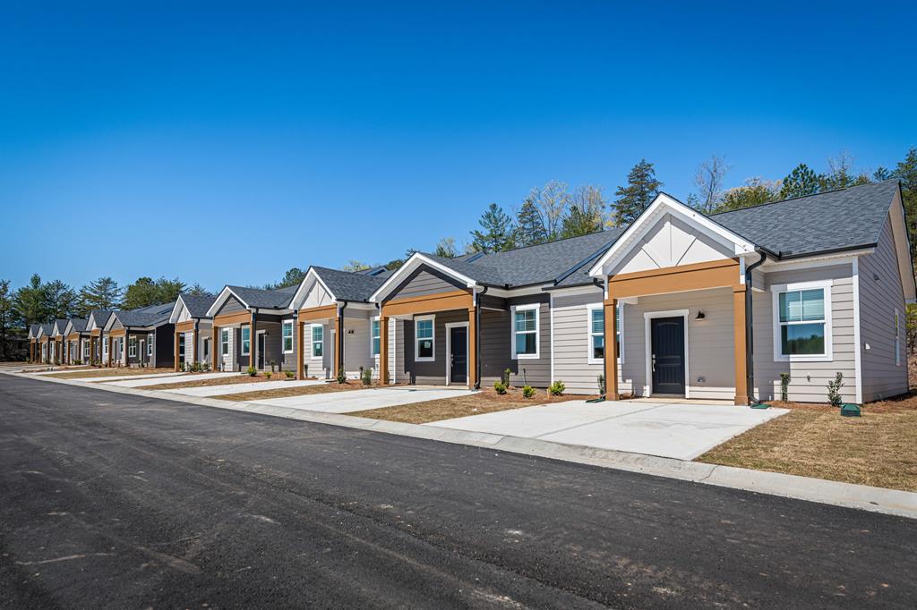 Unit 32 Grove Loop
