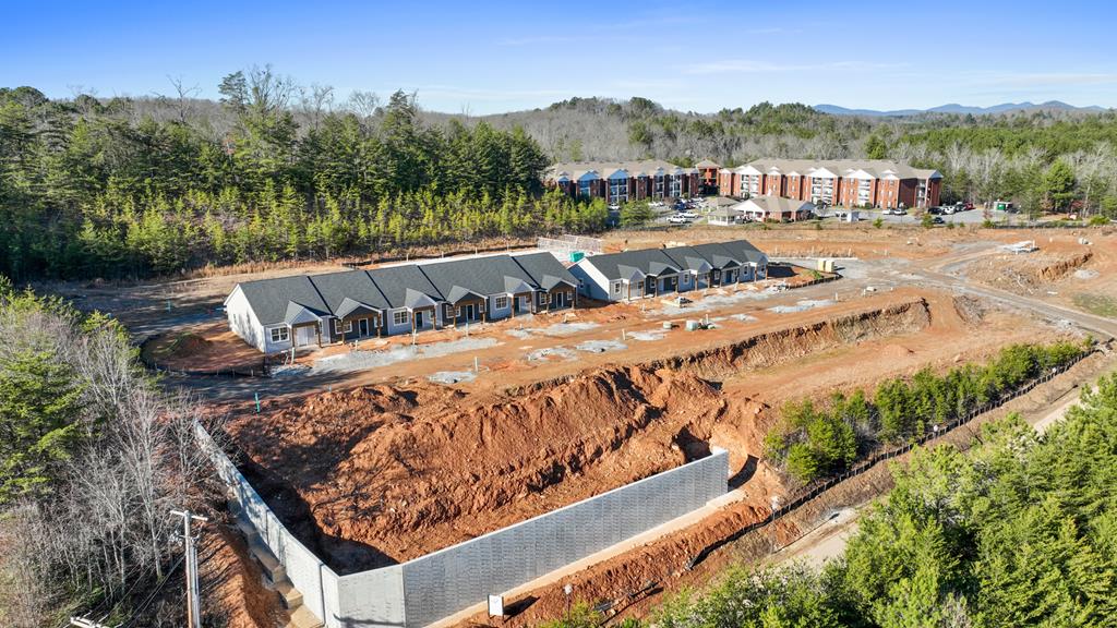 Unit 19 Grove Loop