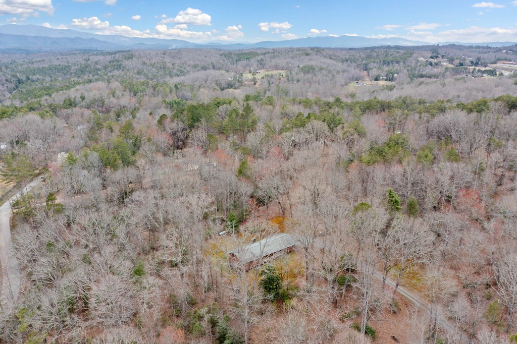 320 Old Hwy 2