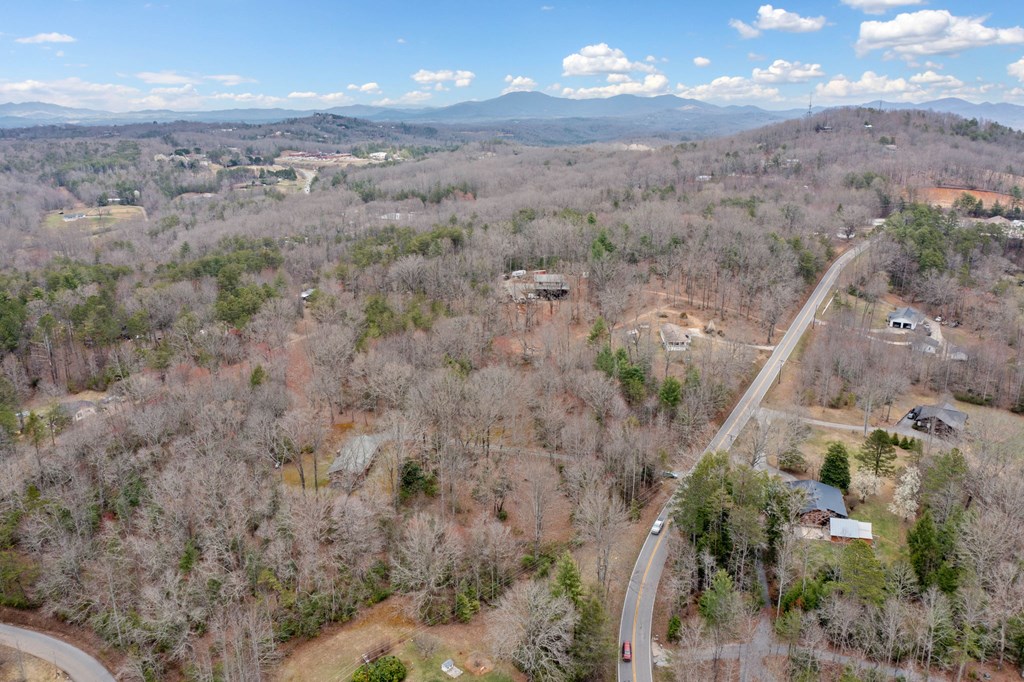 320 Old Hwy 2