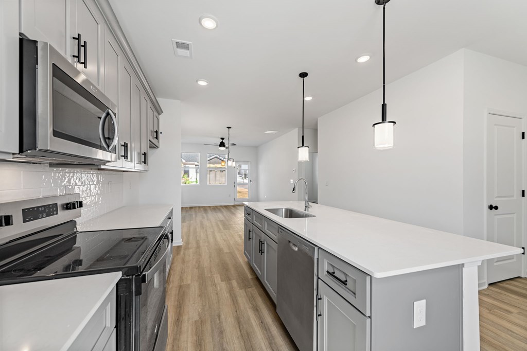 Unit 32 Grove Loop, Blue Ridge