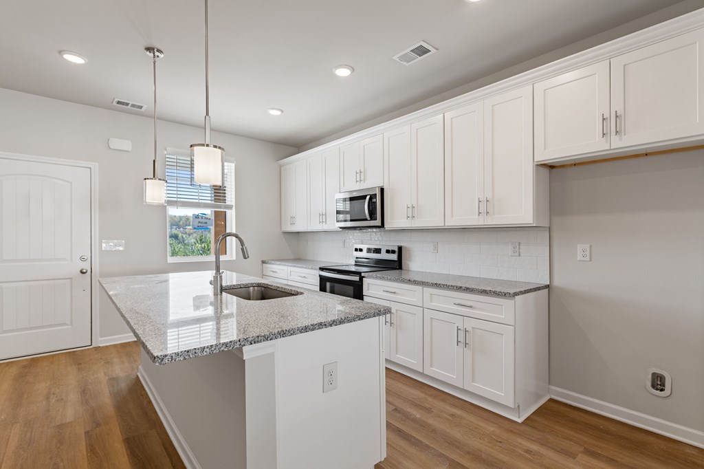 Unit 32 Grove Loop, Blue Ridge