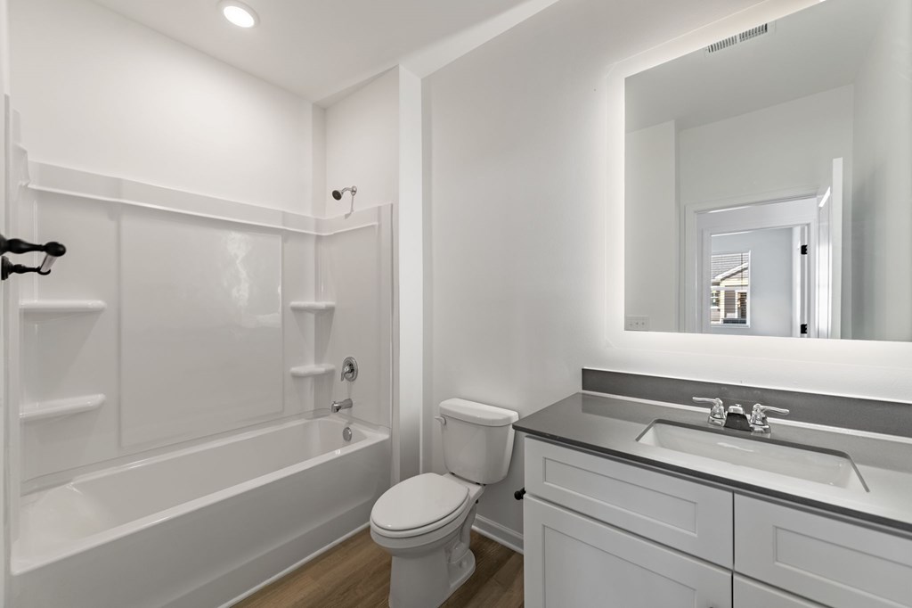 Unit 32 Grove Loop, Blue Ridge