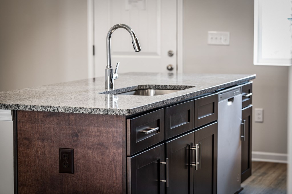 Unit 32 Grove Loop, Blue Ridge