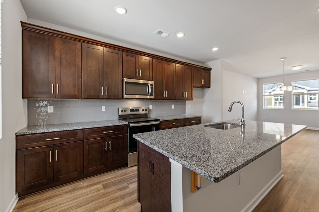Unit 32 Grove Loop, Blue Ridge