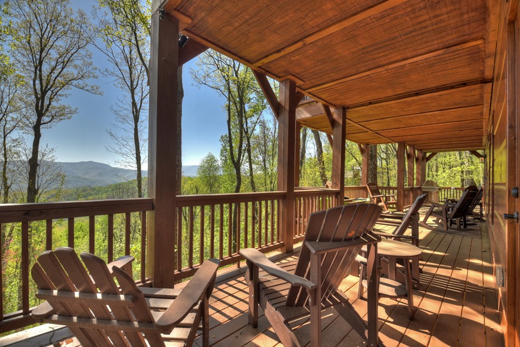 783 Moreland Drive N