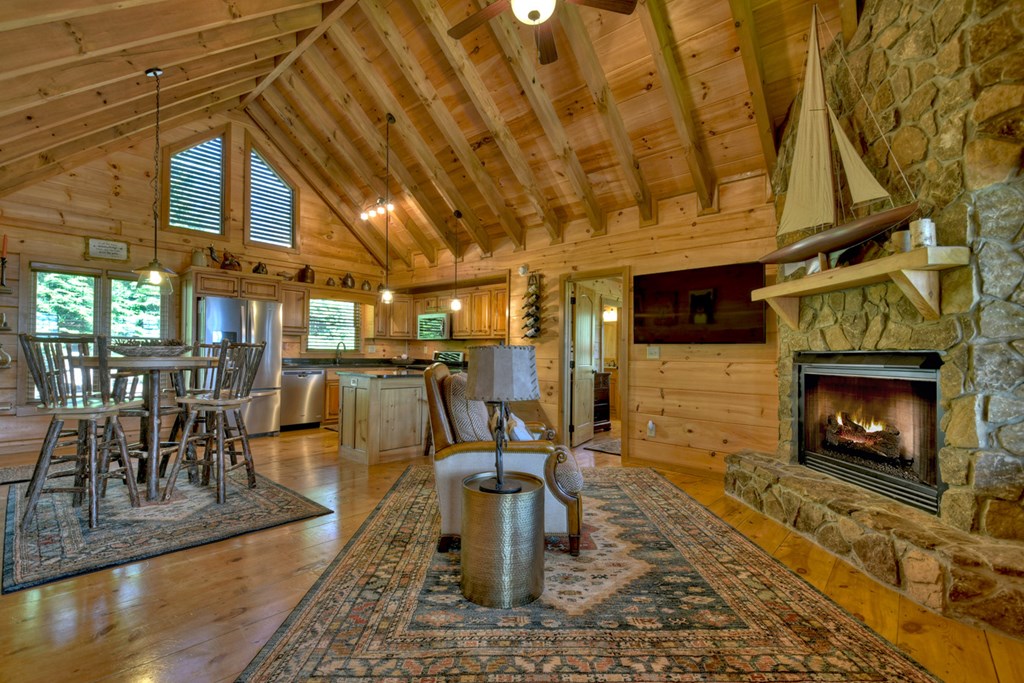 783 Moreland Drive N