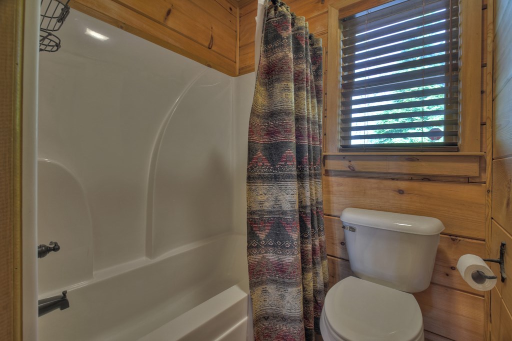 783 Moreland Drive N