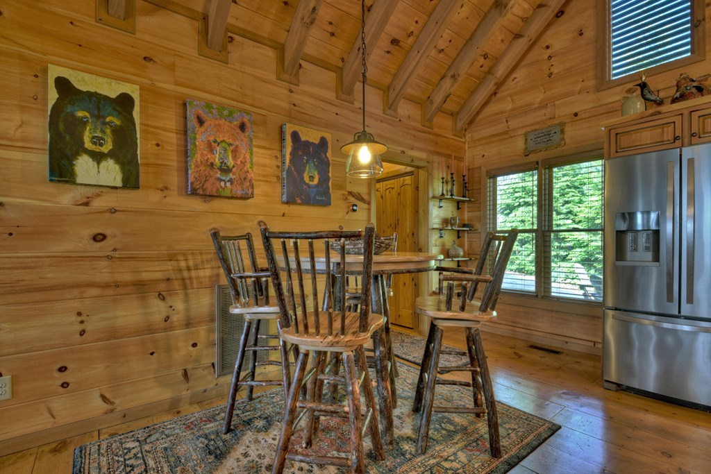 783 Moreland Drive N