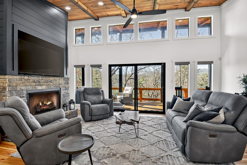 238 Hooch Holler Lane