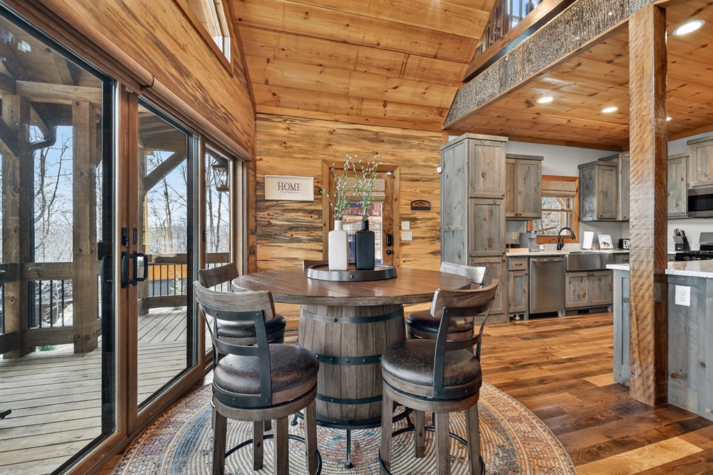 1601 Shady Falls Road
