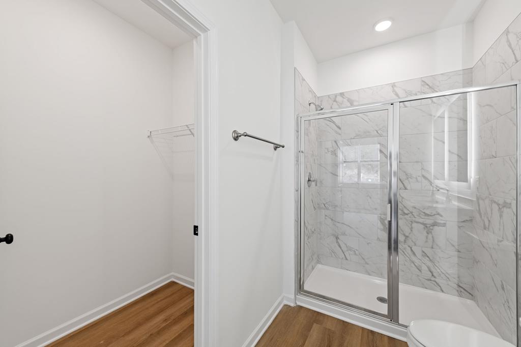 25 Grove Loop