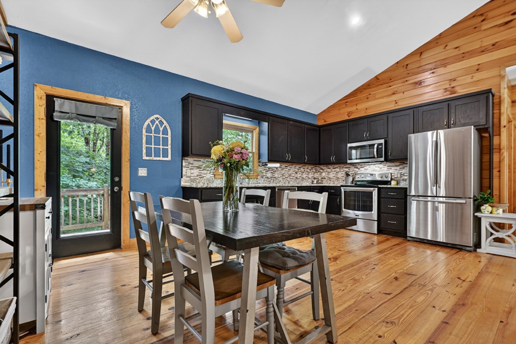 161 Foxhound Court