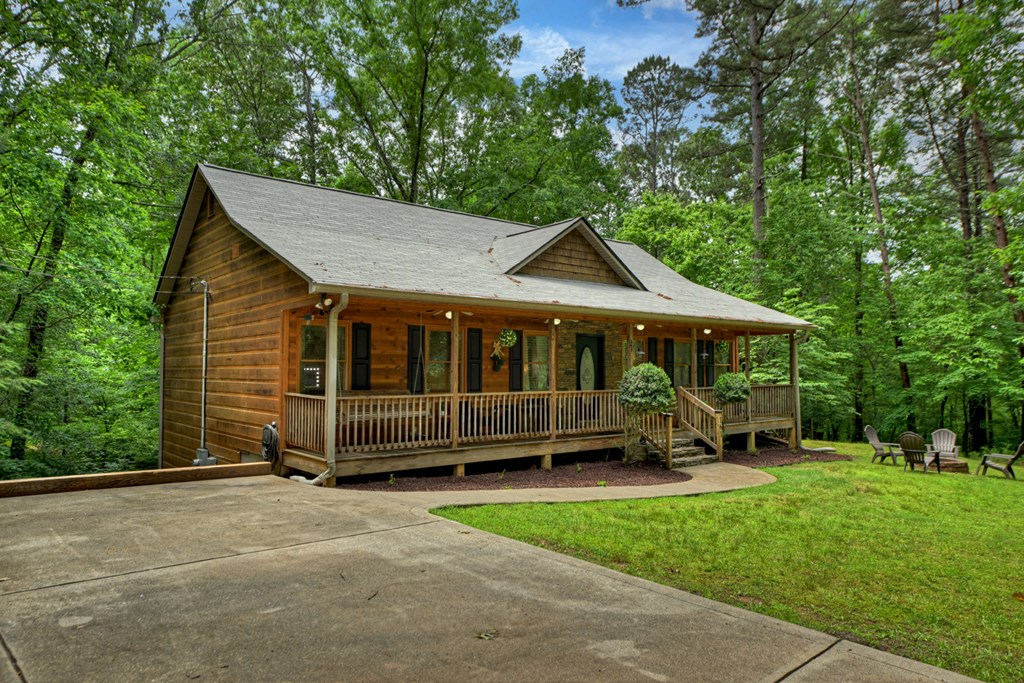 161 Foxhound Court