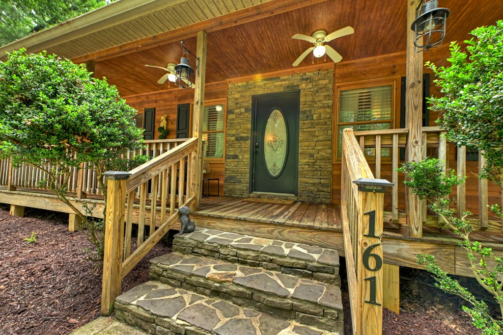 161 Foxhound Court